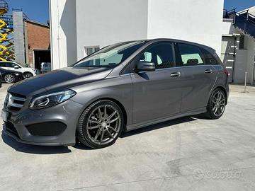 MERCEDES-BENZ B 200 d Automatic Sport