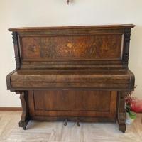 Pianoforte verticale inglese R.J. Woods del 1909