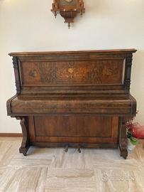 Pianoforte verticale inglese R.J. Woods del 1909