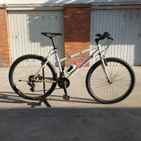 Bici MTB 26" Donna alleggerita