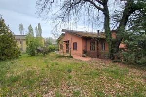 Appertamento con giardino in buono stato