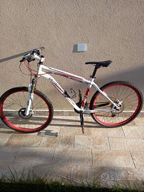 Specialized rockhopper mtb
