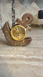 Ancora in legno con orologio