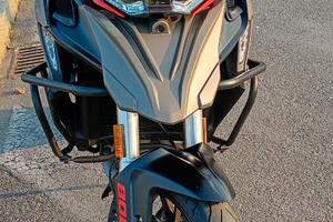 Moto qj 800