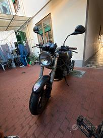 Ducati Monster Darck 400