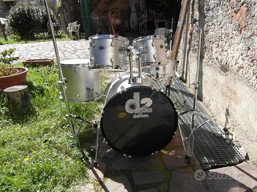 batteria DDrum D2 con aste, piatti, sordine