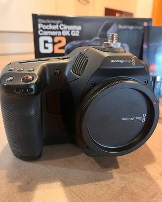 Blackmagic Pocket Cinema Camera 6K G2 – 3 batterie
