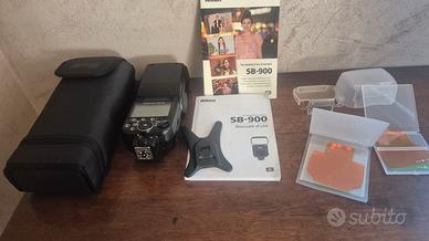 NIKON SB-900