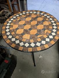 tavolo e sgabello mosaico 