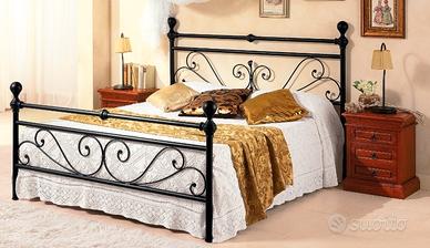 Letto matrimoniale in ferro battuto