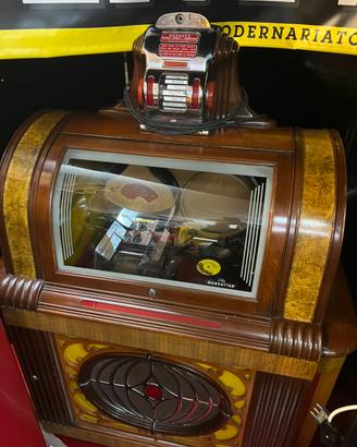 JUKE BOX