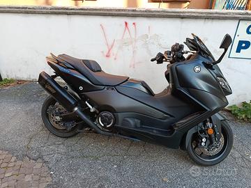 Yamaha T Max 560 - 2024