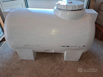 serbatoio da 300 Litri nuovo