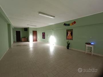 Cannizzaro vicino ospedale uffio-deposito