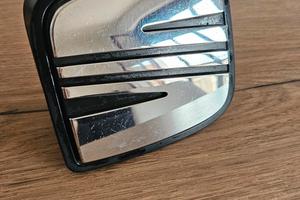 Stemma apertura cofano posteriore seat leon 