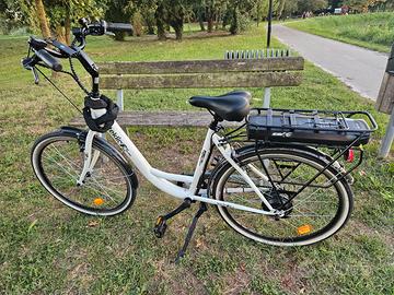 Bicicletta elettrica Teklio TC1 City Bike 26"