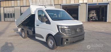 Nissan Interstar Chassis con cassone ribaltabile t
