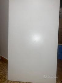 Tavolo scrivania ikea