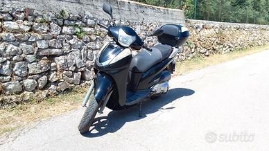 Honda sh 300