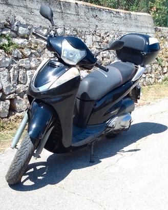Honda sh 300
