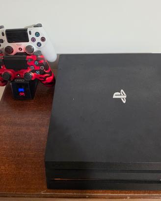 Playstation 4 Slim (1Tb) + Controller