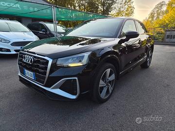 Audi Q2 30 TDI S tronic Identity Black