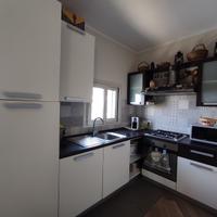 Cucina completa con elettrodomestici