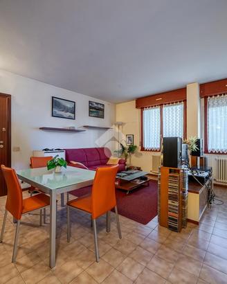 4 LOCALI A REGGIO NELL'EMILIA