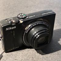 Fotocamera digitale compatta Nikon Coolpix S8200