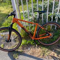 Mountain bike CUBE acid orange