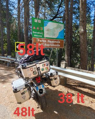 Tris Bauletti GIVI Trekker per Triumph Tiger 800xc