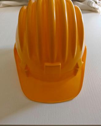 Casco di protezione antinfortunistico