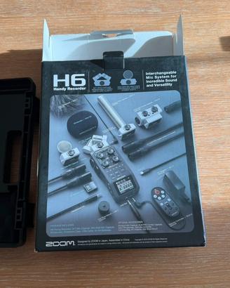 Zoom H6 Recorder con valigetta e microfoni