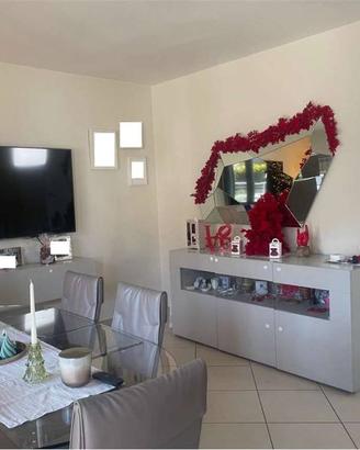 Villa di 299 m² con più di 5 locali e box auto dop