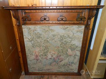 Appendiabiti in legno con arazzo