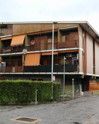 Immobile in asta di 260 m² con 1 locale a Castelle