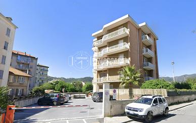LEGINO - CINQUE LOCALI IN VIA BOVE + DOPPIO BOX AU