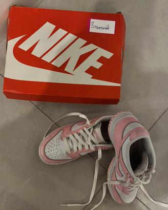 Dunk low bianche e rosa