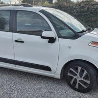 citroen c3 picasso a metano