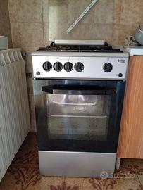 Forno a gas 50 x 50 cm Beko