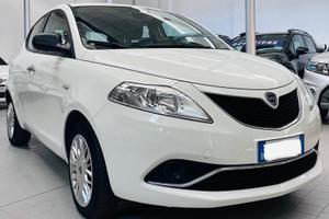Lancia Ypsilon 1.2 69 CV 5 porte Silver