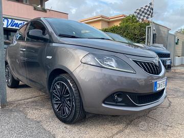 LANCIA Ypsilon 1.0 hybrid 5posti GOLD RadioAPP Car