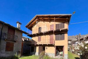 CASA SEMINDIPENDENTE A VIÙ