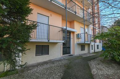 2locali di 71mq,cantina e balcone,libero subito