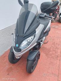 PIAGGIO MP3 300 HPE