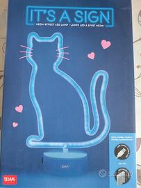 Luce Led blu gatto