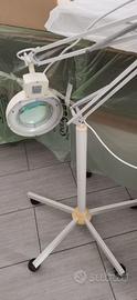 lampada con lente ingrandimento seminuova