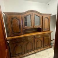 Credenza con vetrina