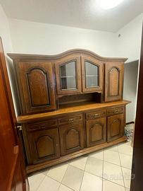 Credenza con vetrina