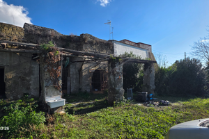 Fabbricato rurale con terreno agricolo Pozzuoli